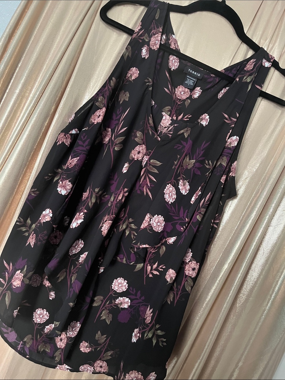torrid Black Floral V-Neck Flow Tank